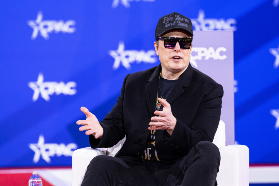 Rajanerova rasprodaja sedišta za velike idiote: Rezervišite pre nego što Mask uzme jedno FOTO