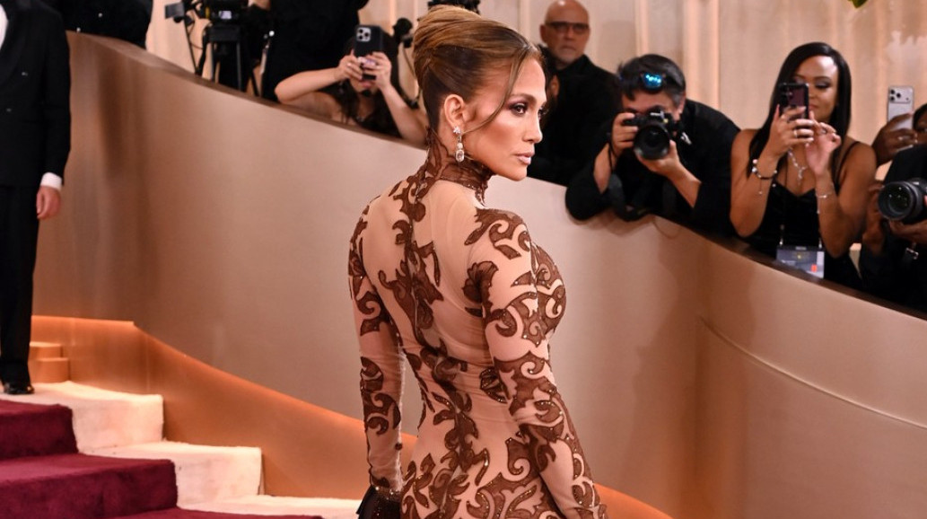 Bez gaćica i brushaltera – latino diva sve šokirala FOTO/VIDEO