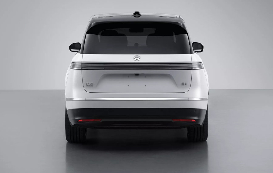 Najveći kineski električni SUV stavlja luksuz i komfor ispred vozačkog užitka FOTO