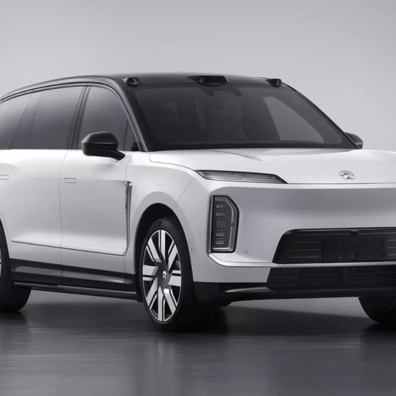 Najveći kineski električni SUV stavlja luksuz i komfor ispred vozačkog užitka FOTO