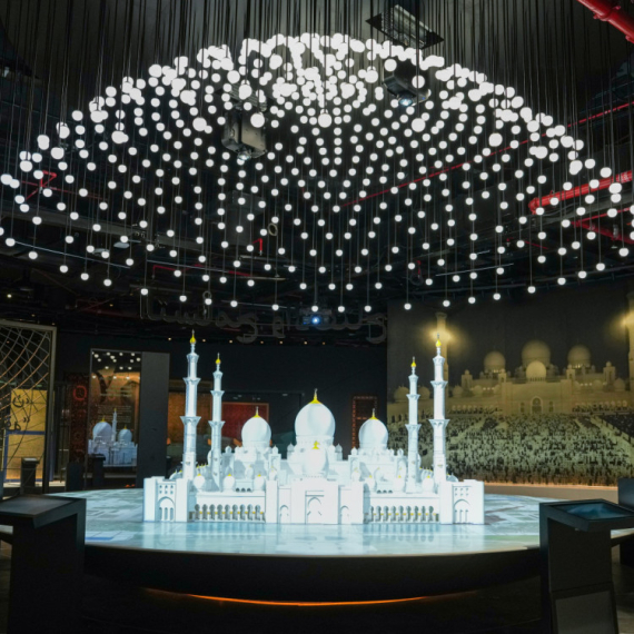 Zajed Nacionalni muzej u Abu Dabiju velika atrakcija: Dnevno više od 3.000 posetilaca FOTO