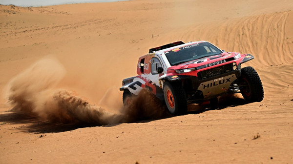 Lategan i Šareina preuzeli vođstvo na Dakaru