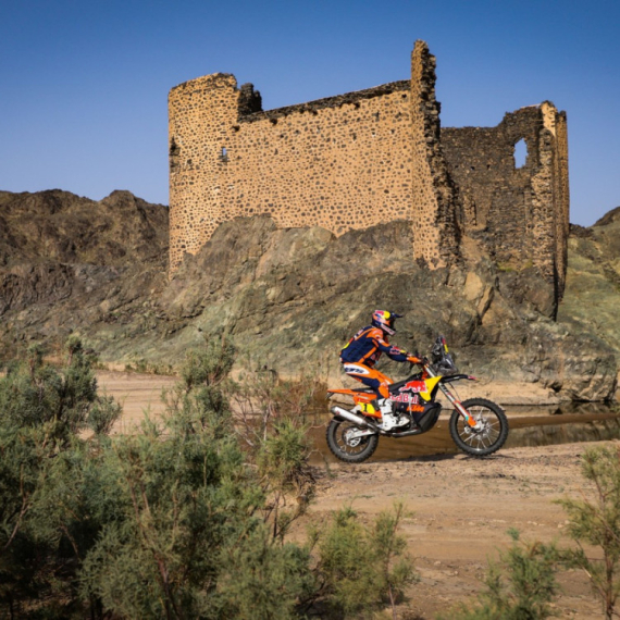 Sanders preuzeo kontrolu na drugoj etapi Dakara