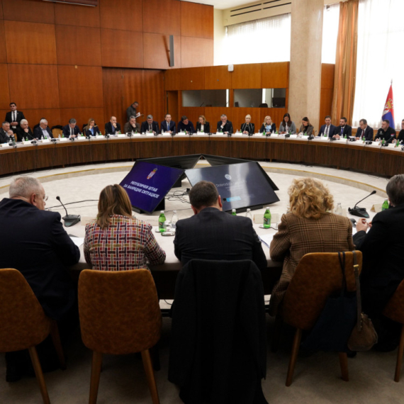 Srbija učinila sve; Situacija se stabilizovala, struja do kraja dana ili sutra; "Vučić na vezi 24 sata" VIDEO