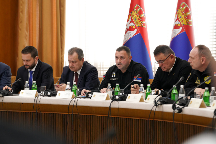 Srbija učinila sve; Situacija se stabilizovala, struja do kraja dana ili sutra; Vučić na vezi 24 sata VIDEO