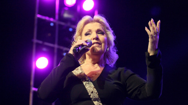 "Tompson na aparatima": Snežana Đurišić objavila snimak iz Zagreba, ljudi ne veruju šta čuju VIDEO