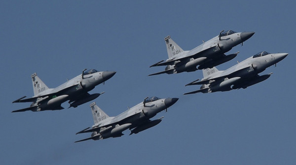 Performanse rafala za nižu cenu: JF-17 osvaja svet FOTO/VIDEO