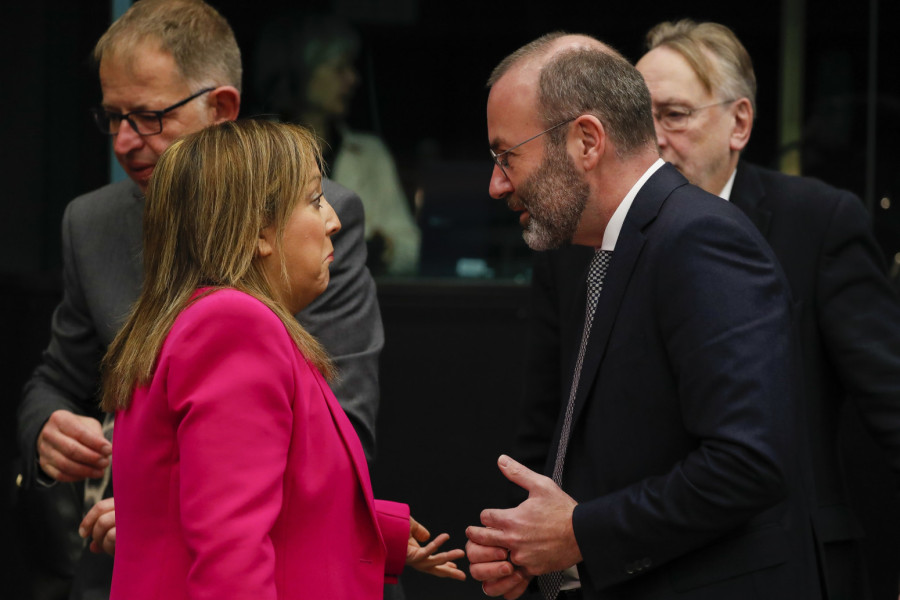 Ovo je najgore čuvana tajna Brisela: Zabola mu je nož u leđa; Ursula mora da ga obuzda