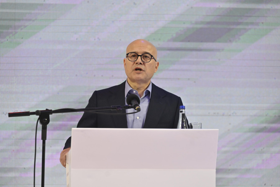 Vučević: Ispred SNP-a se okupila šačica ekstremista kojima smeta Matica srpska; Podla i opasna politika