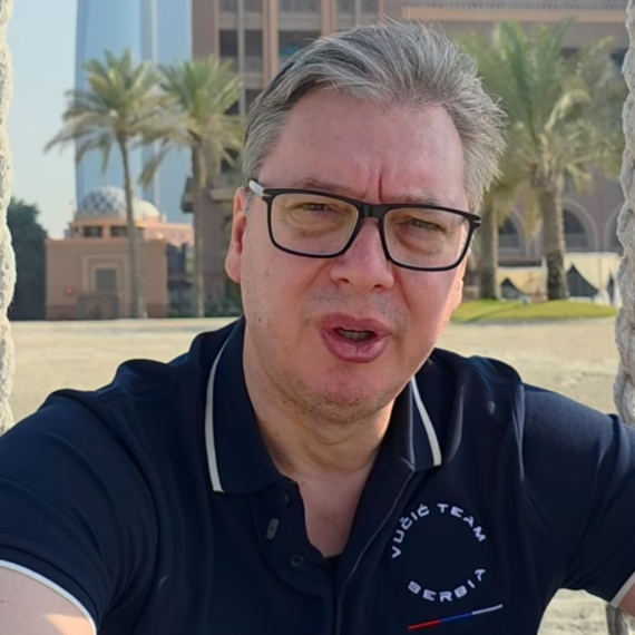 Vučić iz Abu Dabija: Nećemo propustiti priliku za ubrzani razvoj Srbije; Pred nama je odlična godina VIDEO