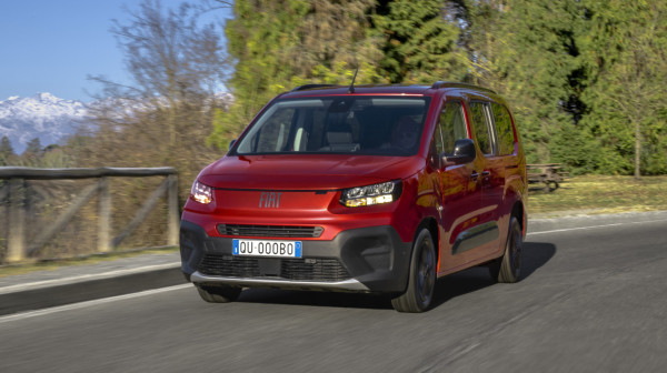 Fiat vraća Qubo u velikom stilu: Prostran, sa sedam sedišta, ima čak i dizel FOTO