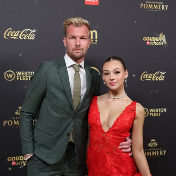 On baš ne krije svoje ljubavnice: "Frajeru, ostavi nešto i za nas" FOTO