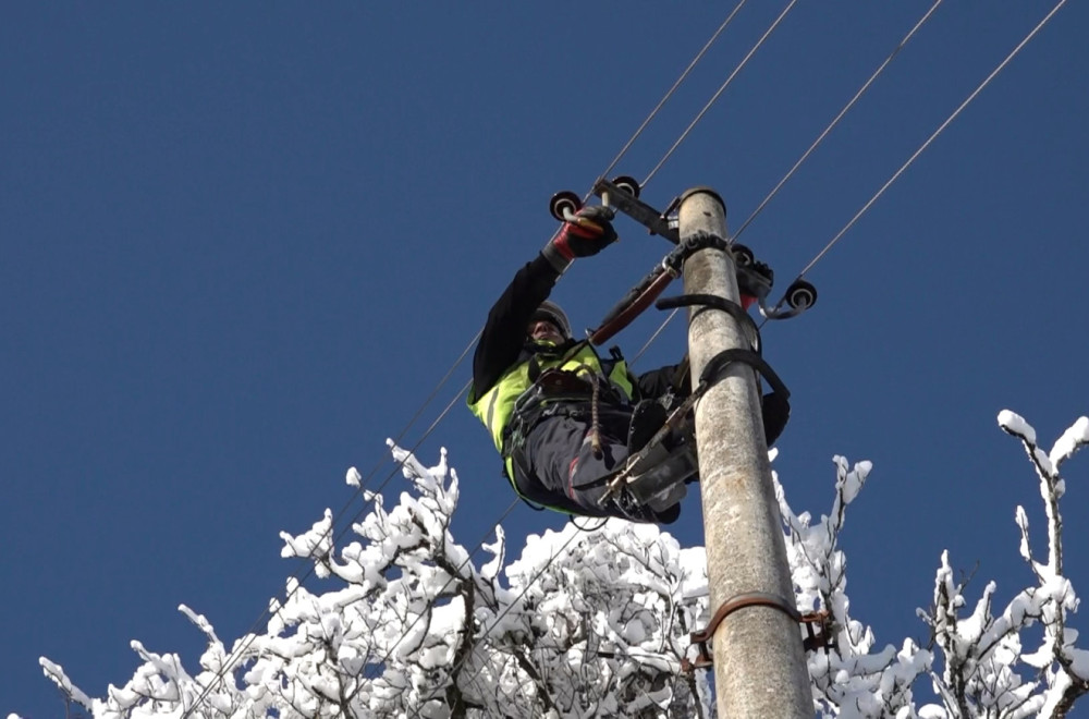 Upoznajte prave heroje: "Postavljaju glave tamo gde većina ne bi ni nogom kročila" FOTO
