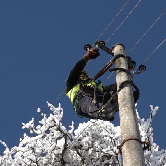 Upoznajte prave heroje: "Postavljaju glave tamo gde većina ne bi ni nogom kročila" FOTO