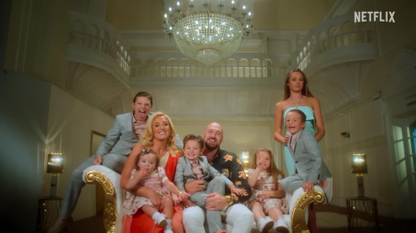 Ćerka boksera izazvala bes zbog fotografija s Tajlanda: Mnogi traže da ih obriše FOTO