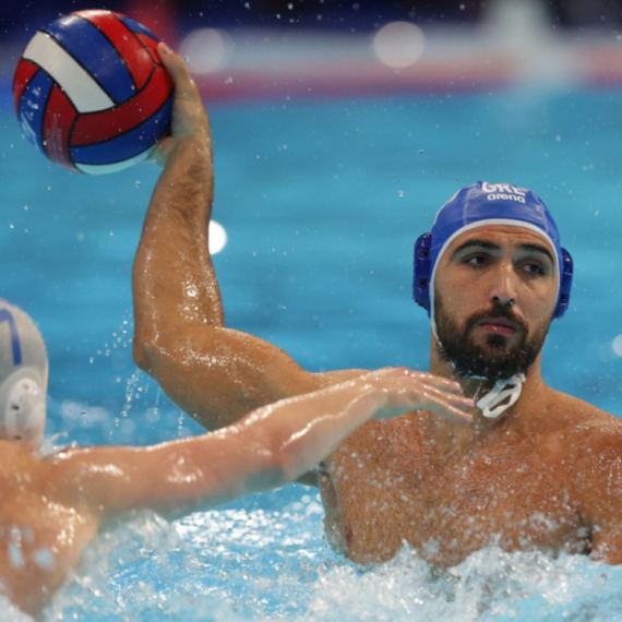 Grci "podavili" Slovence