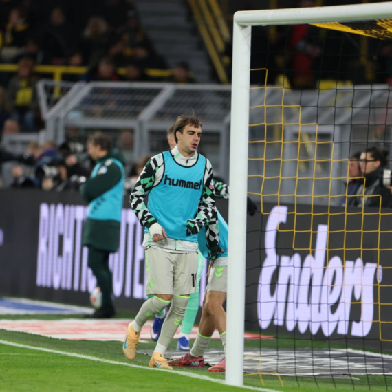 Borusija rutinski sa Verderom – debitovao Jovan Milošević