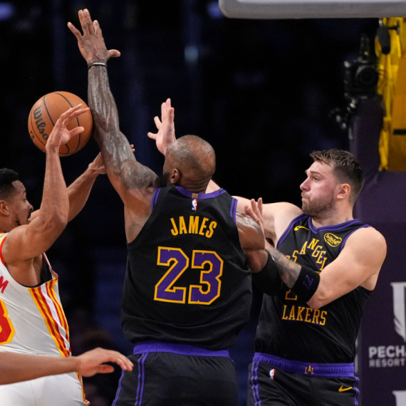 Lebron i Dončić dominirali – "Kralj" podsetio na najbolje dane VIDEO