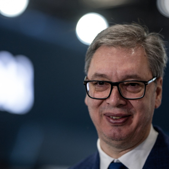 Vučić završio posetu UAE; Niz važnih susreta i velika čast za Srbiju