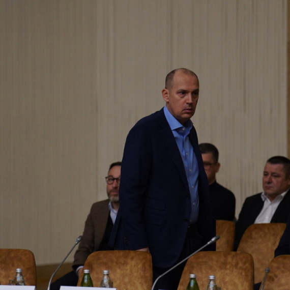 Lončar: Lažovi preko bolesne dece žele na vlast; Zahvaljujući državi od retkih bolesti se leči 930 dece