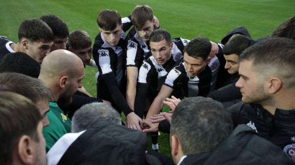 Slovenci razbili Partizan!