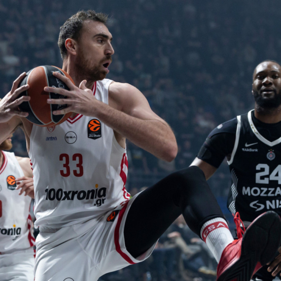 Milutinov: "Da komentarišem Partizan? Dobili smo ih 40 razlike"