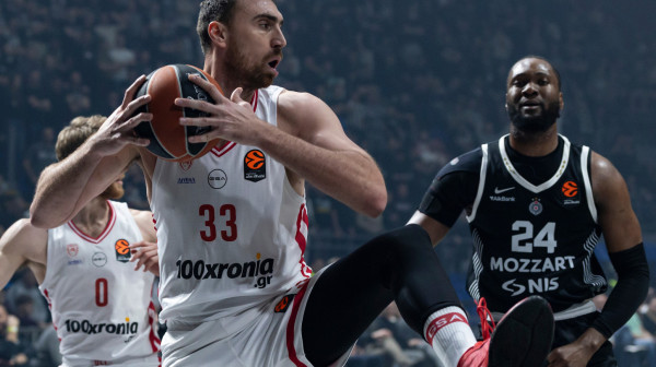 Milutinov: "Da komentarišem Partizan? Dobili smo ih 40 razlike"