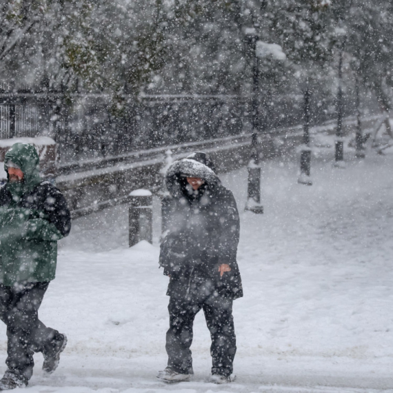 Zima nosi živote: Najmanje 38 mrtvih FOTO/VIDEO