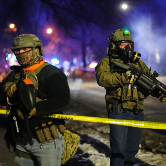 Mineapolis je pod opsadom; "Federalne snage terorišu grad" FOTO/VIDEO