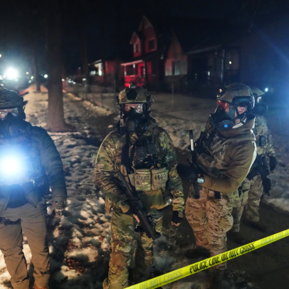 Amerika puca po šavovima: Tramp preti Zakonom o pobuni