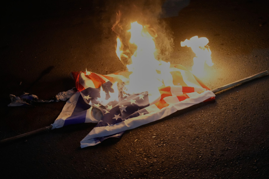 Ulice pune vojnika: Ne izlazite, pucaćemo FOTO/VIDEO