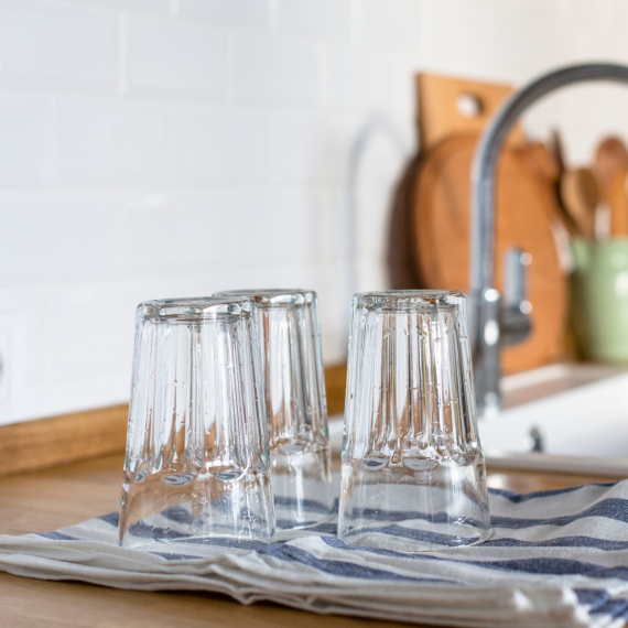 Malo ljudi zna, a korisno je: Nikad ne radite ovo sa čašama