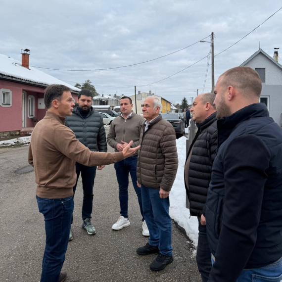 Mali obišao porodicu Živanović iz Valjeva: Teško nevreme pogodilo ovaj kraj, pokazujemo da brinemo