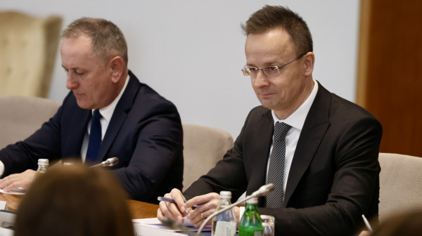 Sijarto: Za jedan do tri dana dogovor MOL-a sa "Gaspromnjeftom" o NIS-u