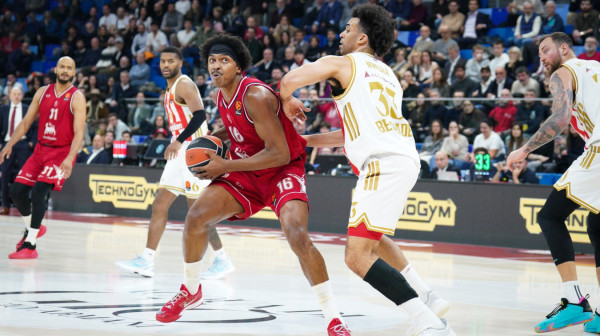 Ratnička Zvezda slavila u Milanu – brutalna četvrta četvrtina za veliku pobedu!