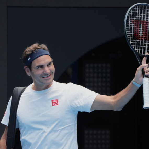 Vratio se Federer i razbio doskorašnjeg Top 10 igrača! VIDEO
