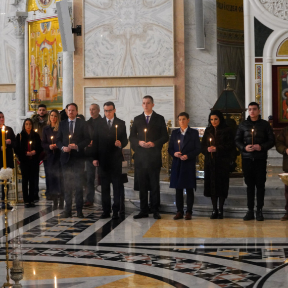 Osam godina od ubistva Olivera Ivanovića; Pomen održan u Hramu Svetog Save