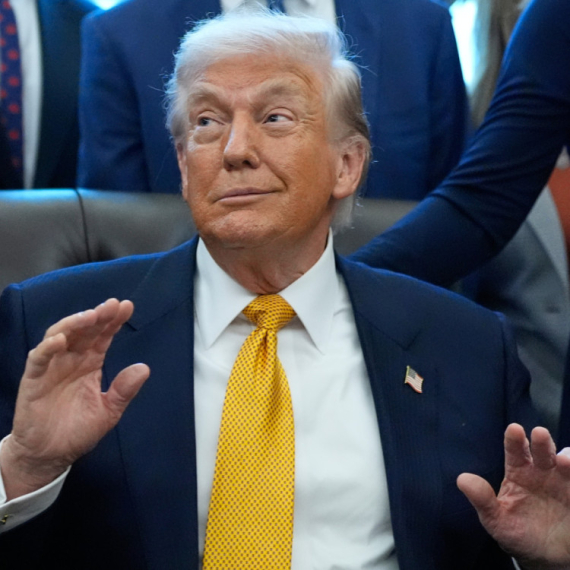 Oštra reakcija Nobelovog komiteta; Donalde, džaba ti... FOTO