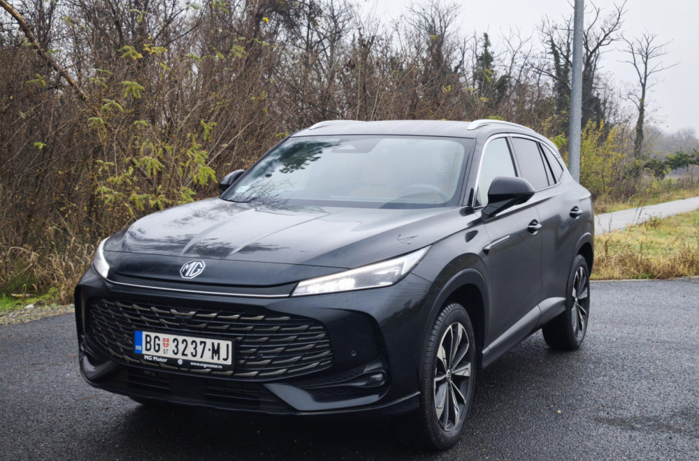 Vozili smo: MG HS Hybrid – kineska lađa