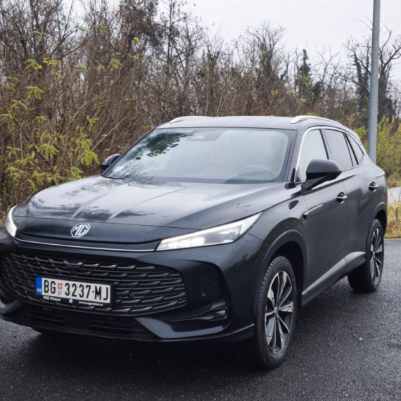 Vozili smo: MG HS Hybrid – kineska lađa