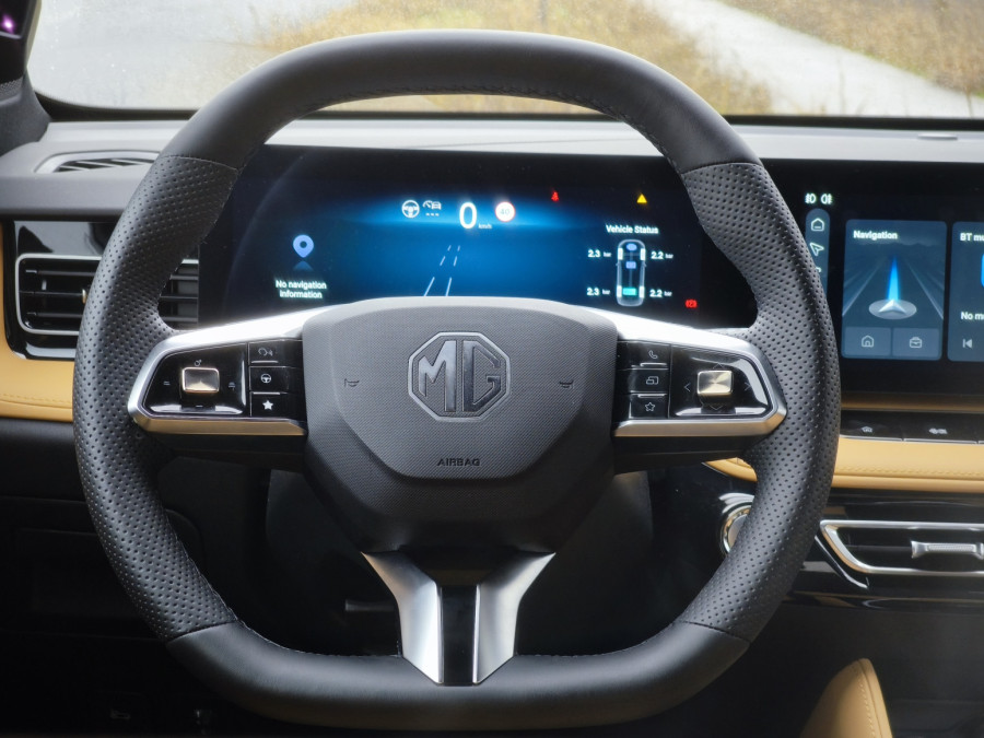 Vozili smo: MG HS Hybrid – kineska lađa