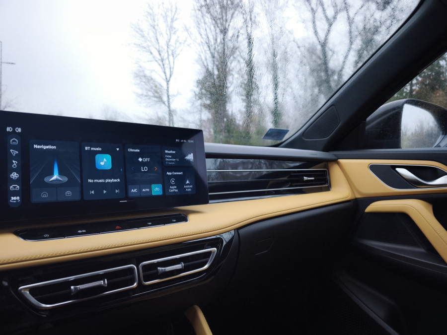 Vozili smo: MG HS Hybrid – kineska lađa