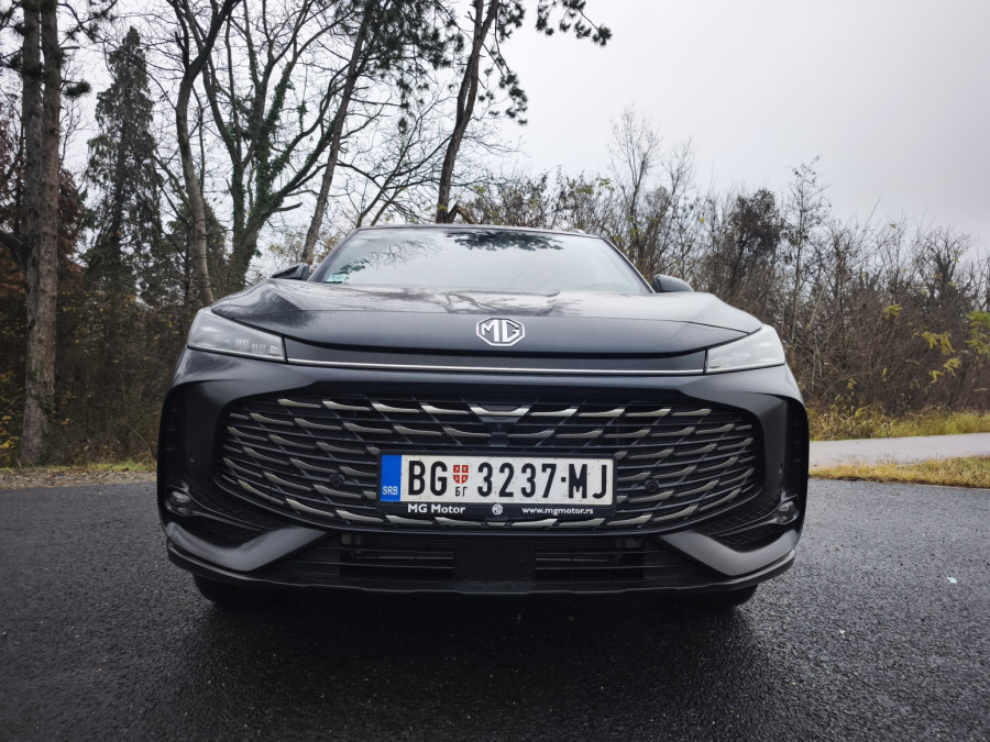 Vozili smo: MG HS Hybrid – kineska lađa