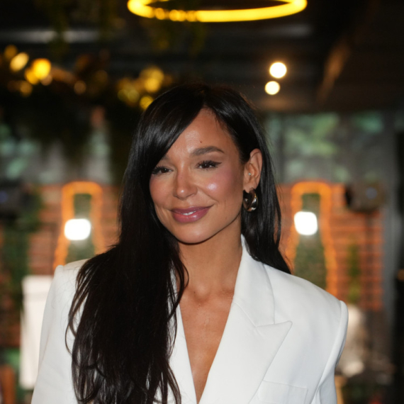 Trudna Edita Aradinović: Pre dva meseca prvi put "pokazala" dečka FOTO