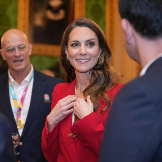 Opet je najlepša. Dosta smo rekli FOTO