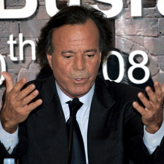 Prvo oglašavanje Hulija Iglesijasa posle optužbi za zlostavljanje: "Nikada nisam osetio ovakvu zlobu"