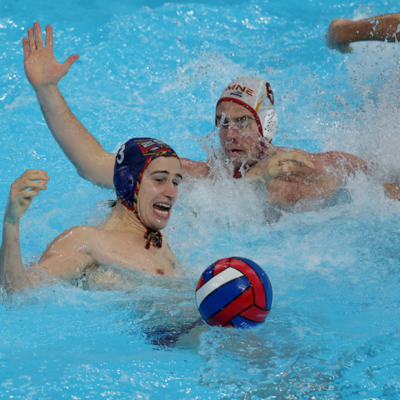 Crna Gora razbijena u Areni!