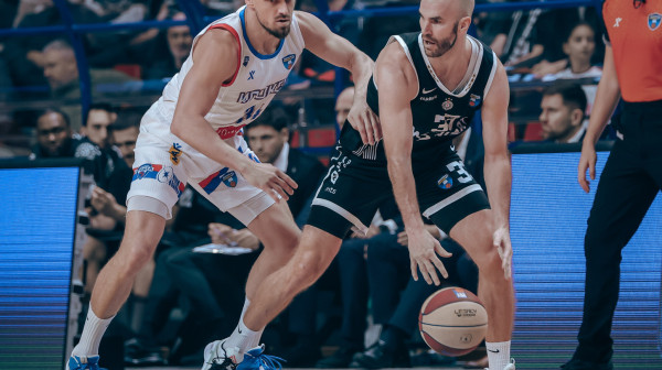 Partizan na +17 pred poslednju četvrtinu