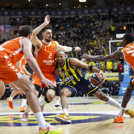 Fener jedva "ukrotio" Valensiju – Rivers promašio produžetak