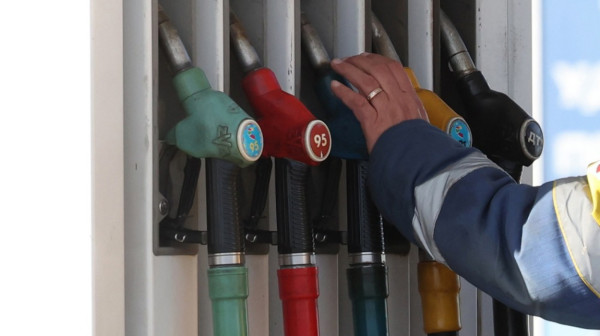 Vučić saopštio nove cene goriva na pumpama; Za poljoprivrednike posebna mera